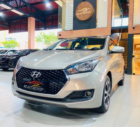 HYUNDAI HB20S 1.6 COMFORT PLUS 16V FLEX 4P AUTOMÁTICO